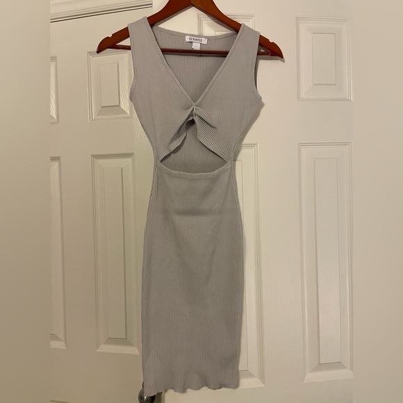 Revamped small lavender dress - Picture 2 of 4